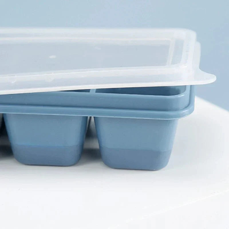 3 Plastic Ice Cube Trays with Lid - 6 Compartments