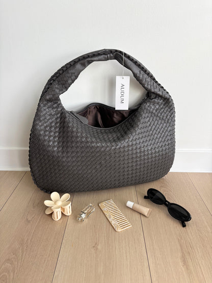 Alena Handbag – Elegant and Spacious Handbag for Women