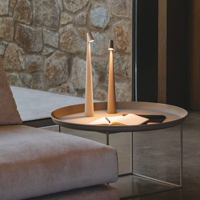 Always Perfect Light with This Modern Wireless Table Lamp