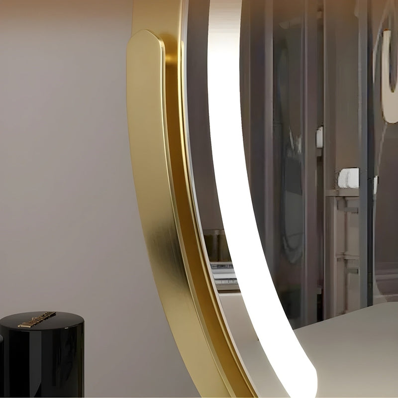 Beauty in LED Light – A Mirror for Every Woman