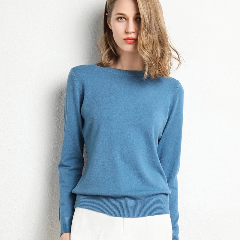 Cashmere Jumper with Classic Neckline for the Autumn Season