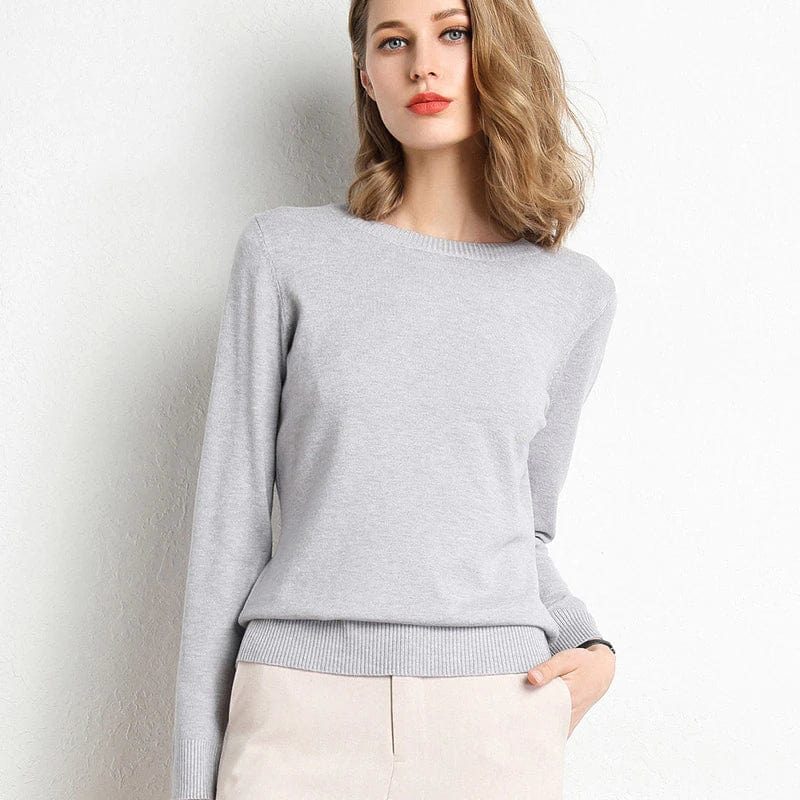 Cashmere Jumper with Classic Neckline for the Autumn Season