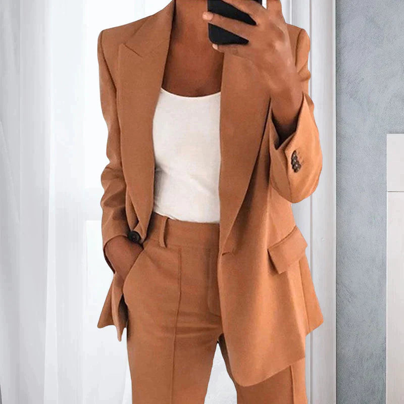 Charlotte - Women's Blazer & Pants Set