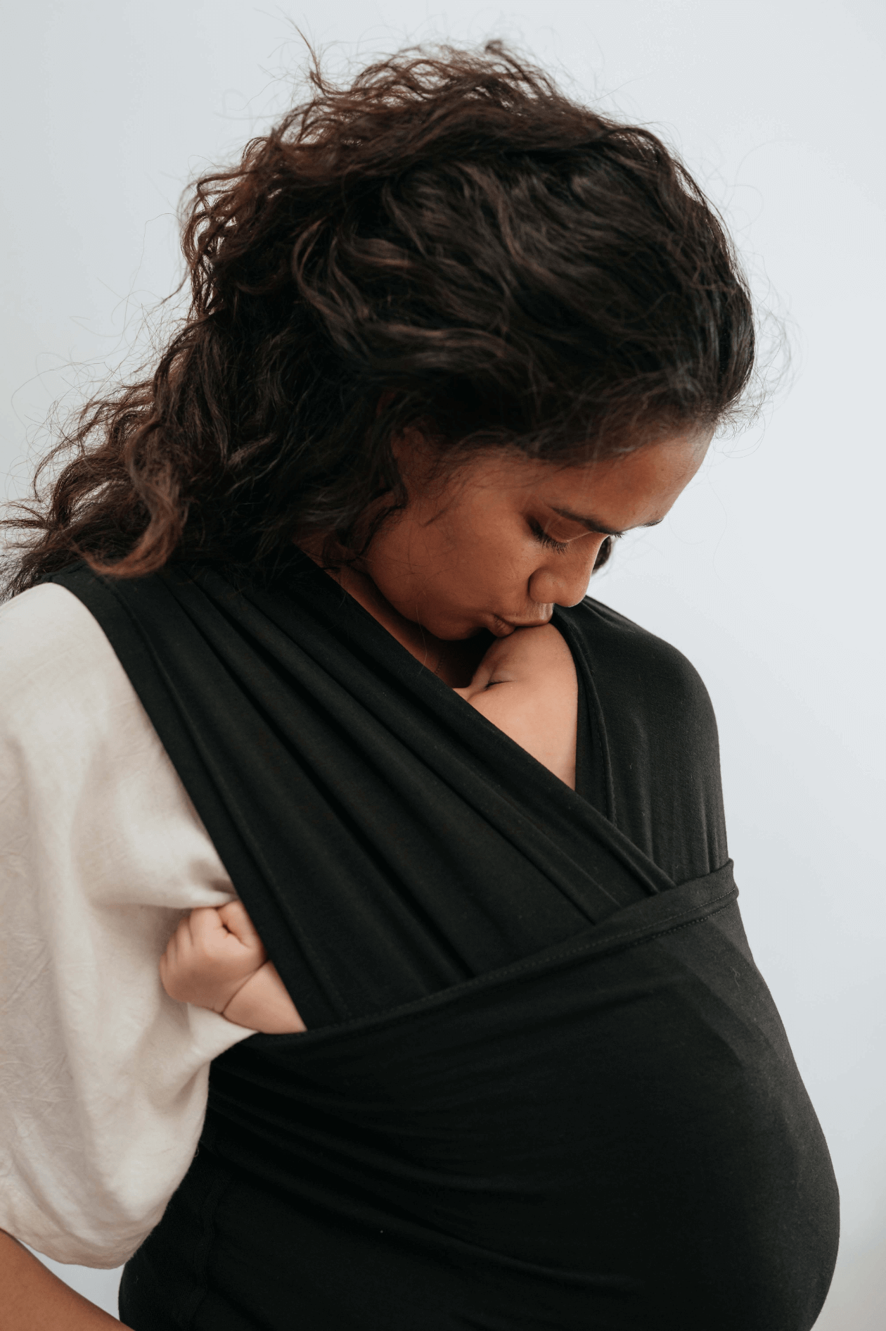 Comfortable Baby Carrier with Phone Pocket