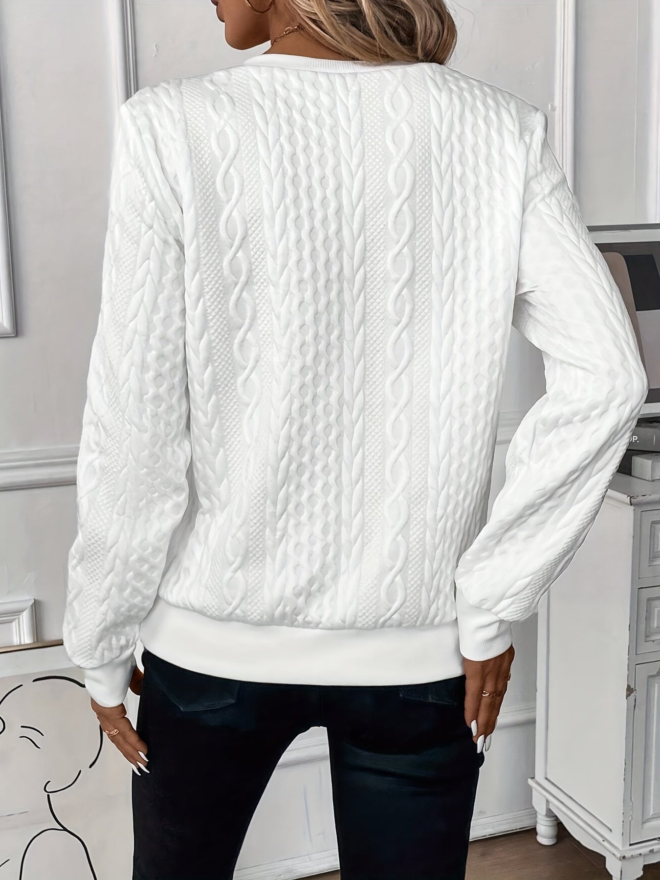 Elegant Knitted Jumper for Autumn