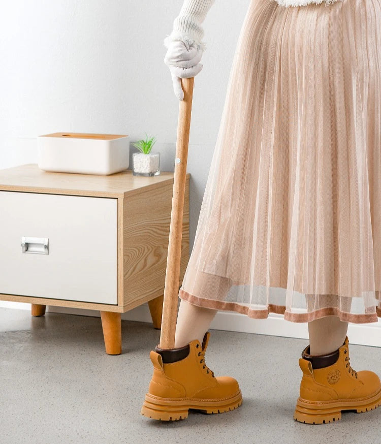 ErgoGrip Extra-Long Shoe Horn For Easy On And Off Everyday