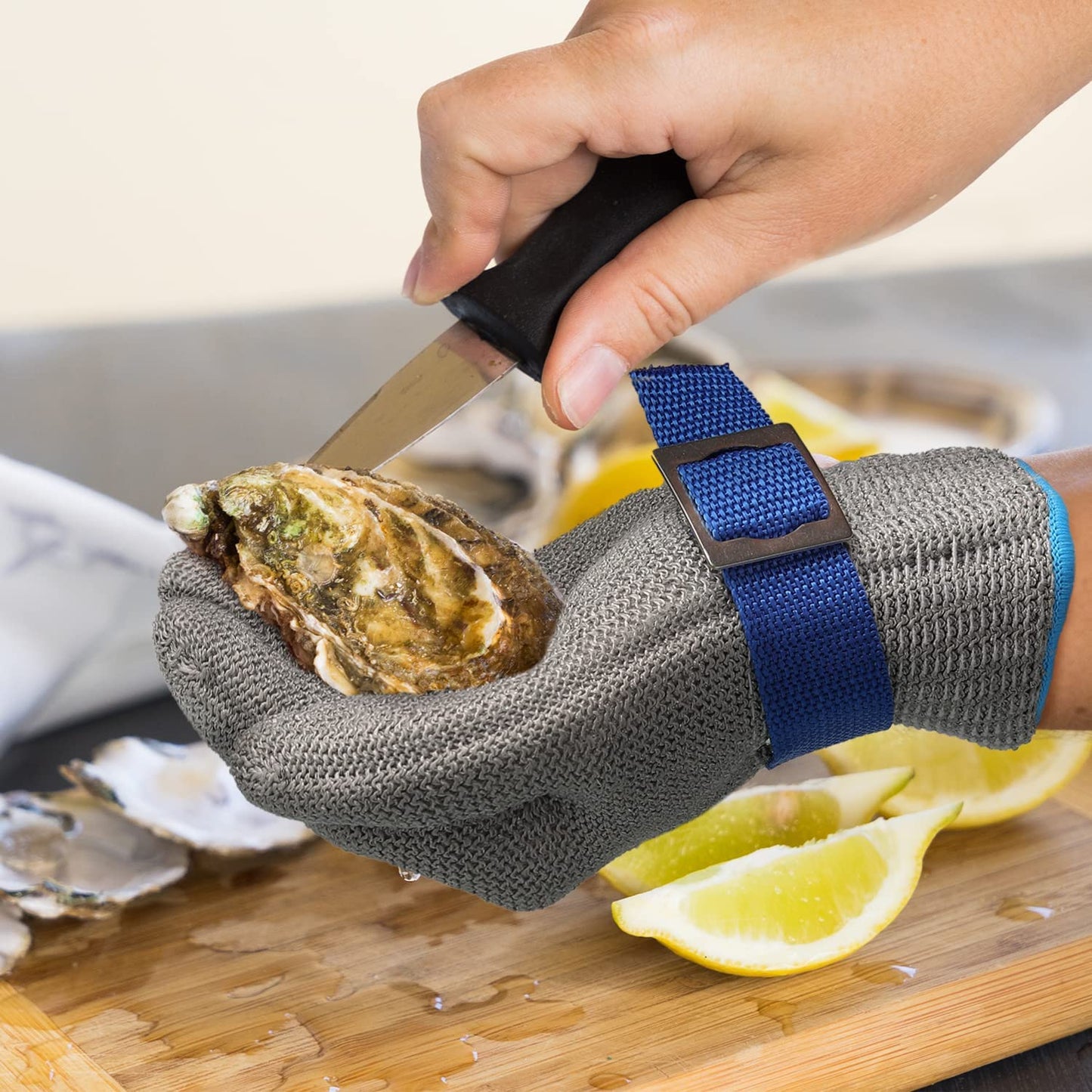 Heavy Cut-Resistant Gloves – Flexible Protection for a Secure Grip