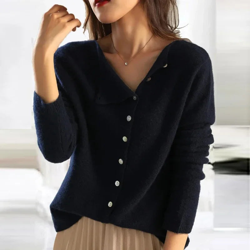Isabelle | Elegant Autumn Knitwear for Women