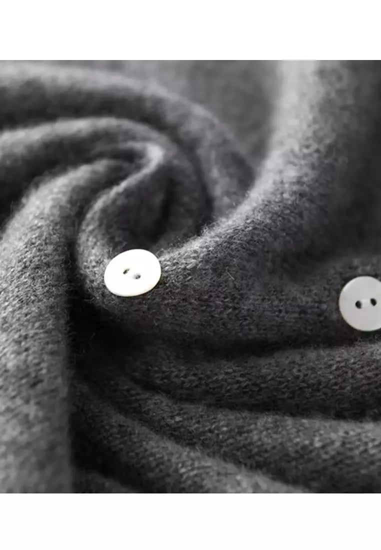 Isabelle | Elegant Autumn Knitwear for Women