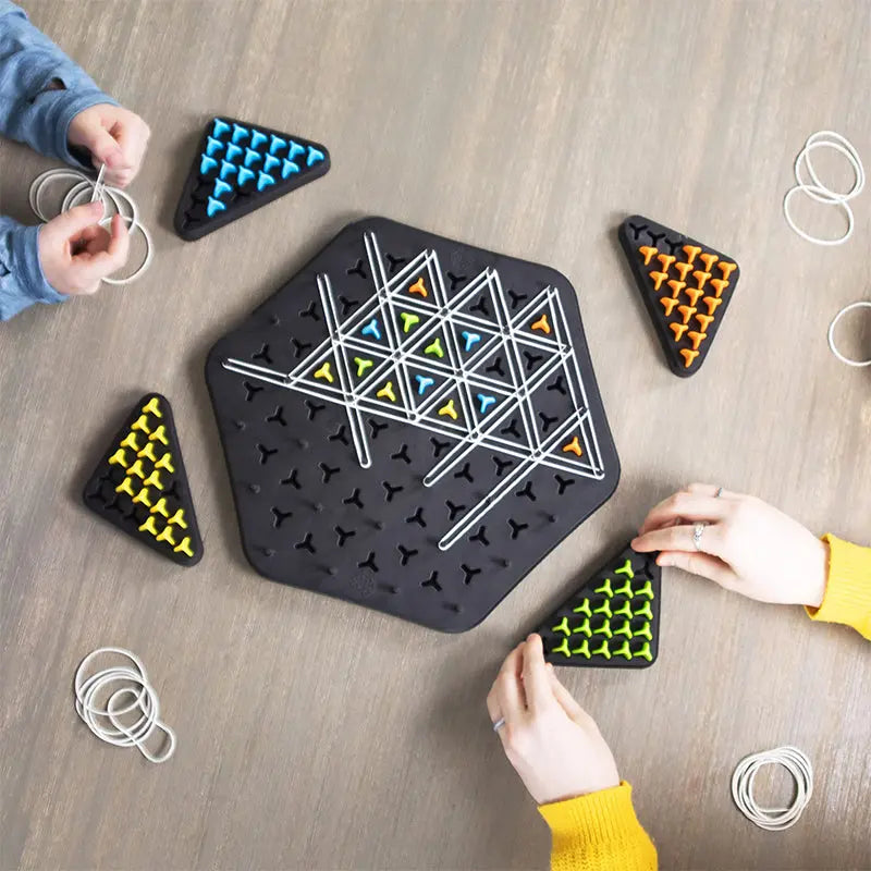 Kettendreieck Strategy Game – Elegant Thinking Game for 2–4 Players