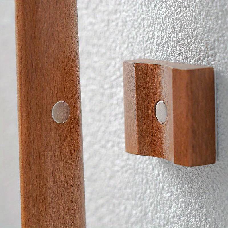 Long Handle Magnetic Shoe Horn in Wood (Includes Holder)