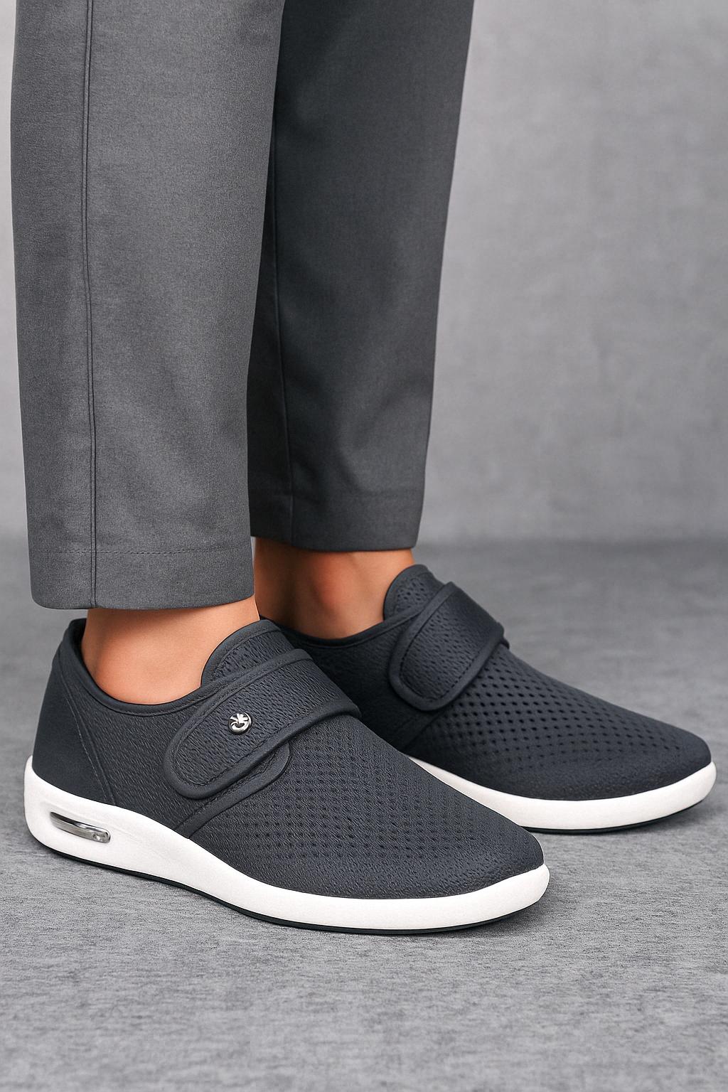 Olvoria | Diabetic Comfort Shoes with Adjustable Strap