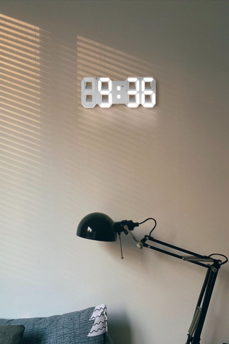 Olvoria | Digital 3D LED Wall Clock – Modern Design with Dimming Function and Optimal Visibility