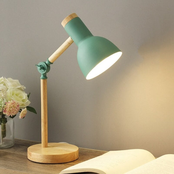 Olvoria | LED Desk Lamp | Nordic Wood Design