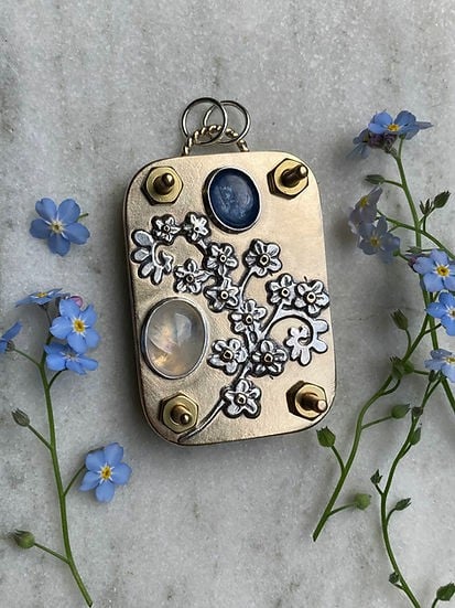 Olvoria | Mini Flower Press | Compact Botanical Keepsake Maker | Portable Craft Tool