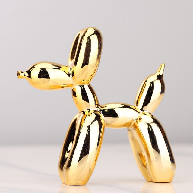Olvoria – Modern Balloon Dog Sculpture with Metallic Surface
