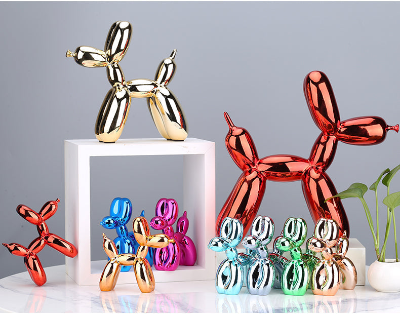 Olvoria – Modern Balloon Dog Sculpture with Metallic Surface