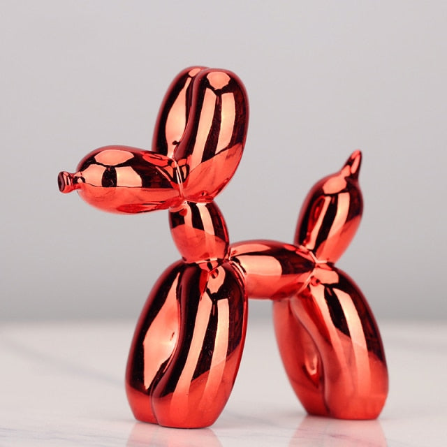 Olvoria – Modern Balloon Dog Sculpture with Metallic Surface