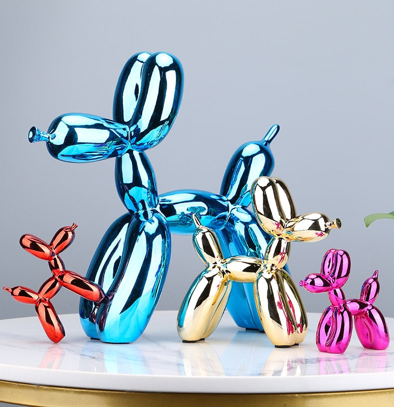 Olvoria – Modern Balloon Dog Sculpture with Metallic Surface