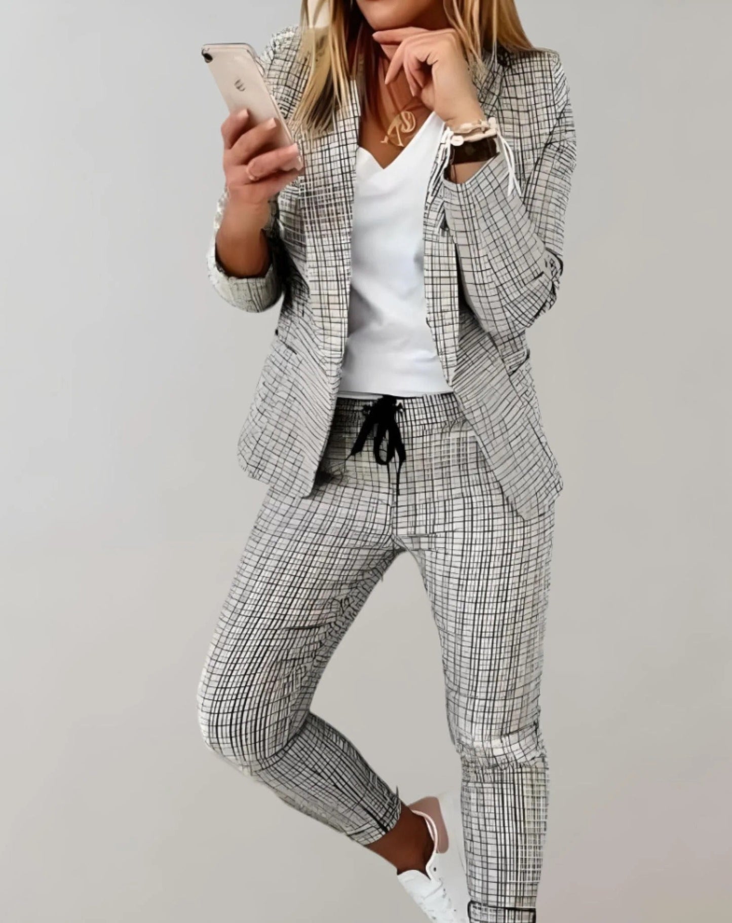 Olvoria | Women's Plaid Blazer & Trouser Suit