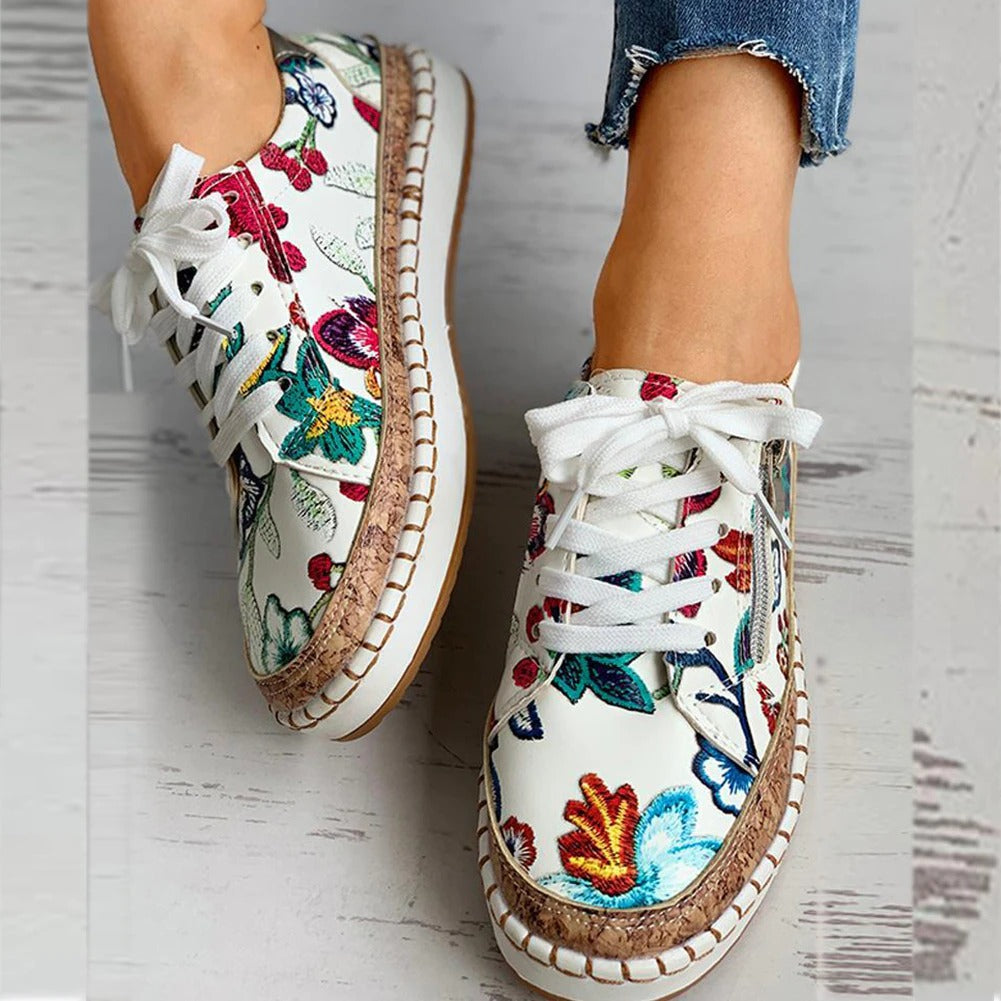 Santorini Flower Trainer Trend N1 of the Season