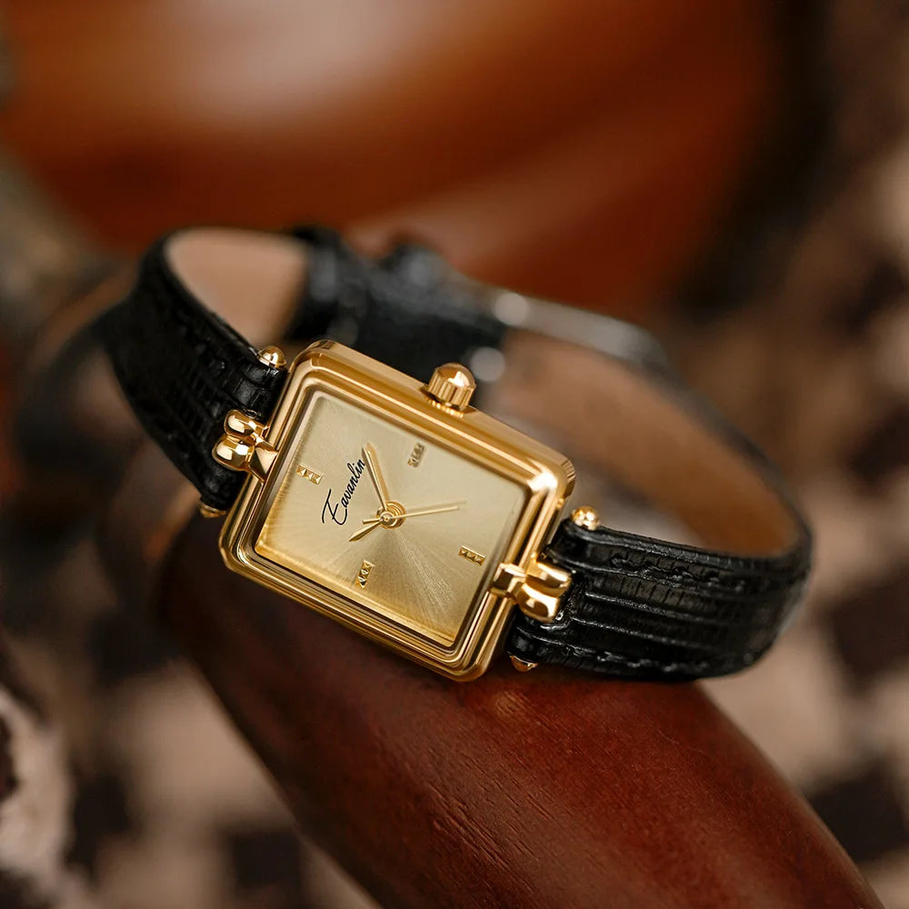 Sienna - Elegant Quartz Watch with Gold Dial
