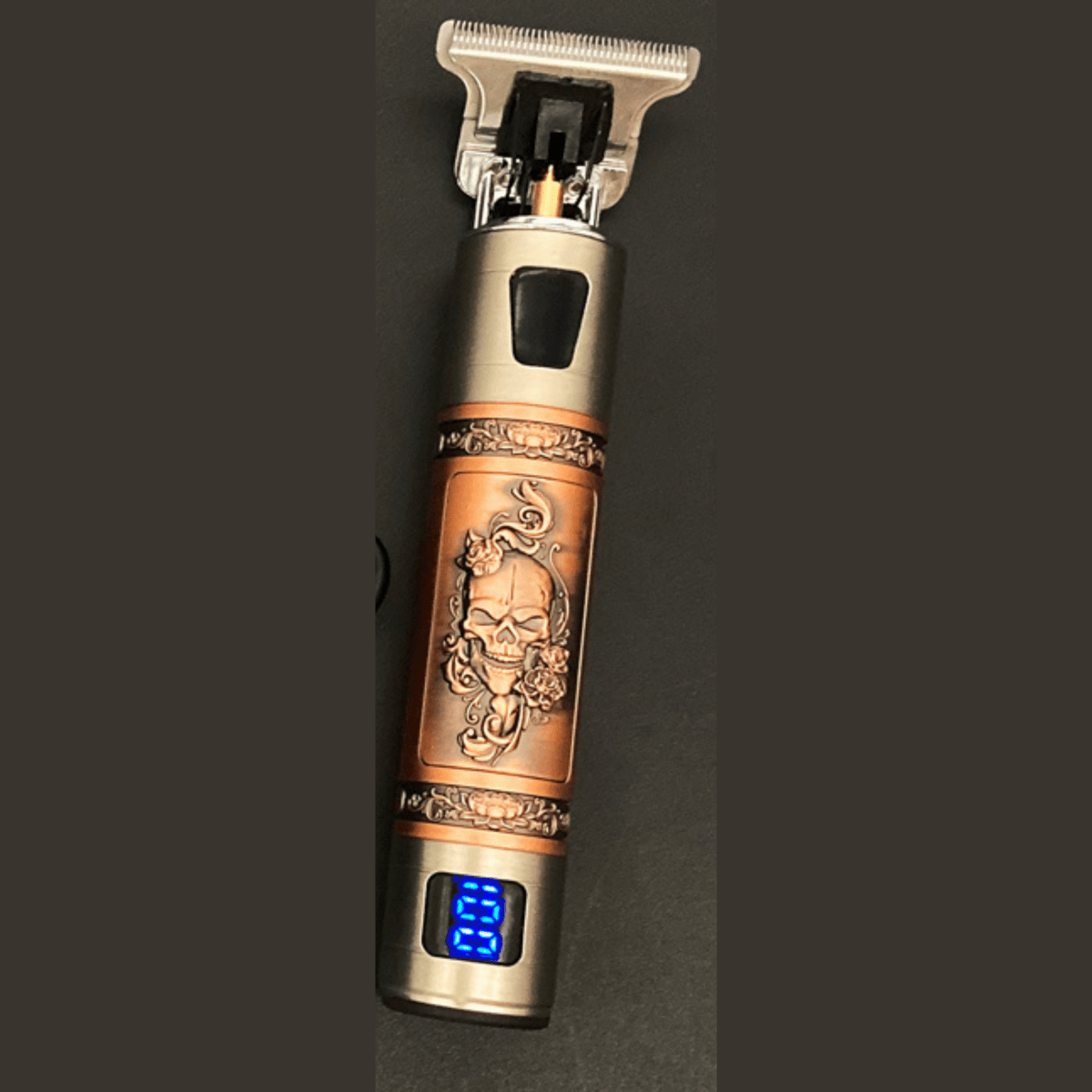 SKULLTRIM – Vintage beard trimmer with battery and precise cut for beard and hair