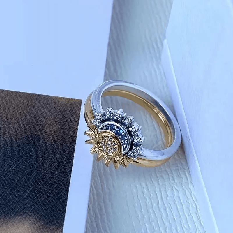 Sparkling Silver Crystal Ring - Elegant 925 Silver Ring with Moon & Sun Design