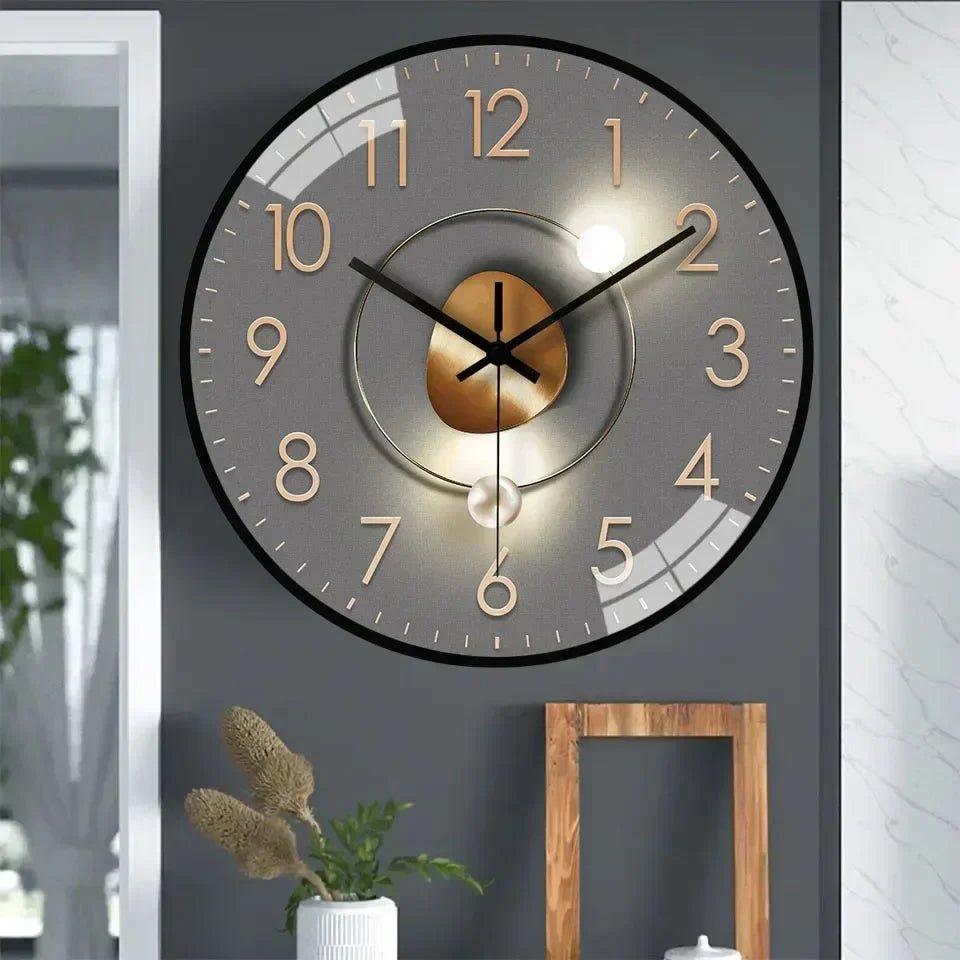 TICKLESS – Silent wall clock with minimalist dial and elegant finish