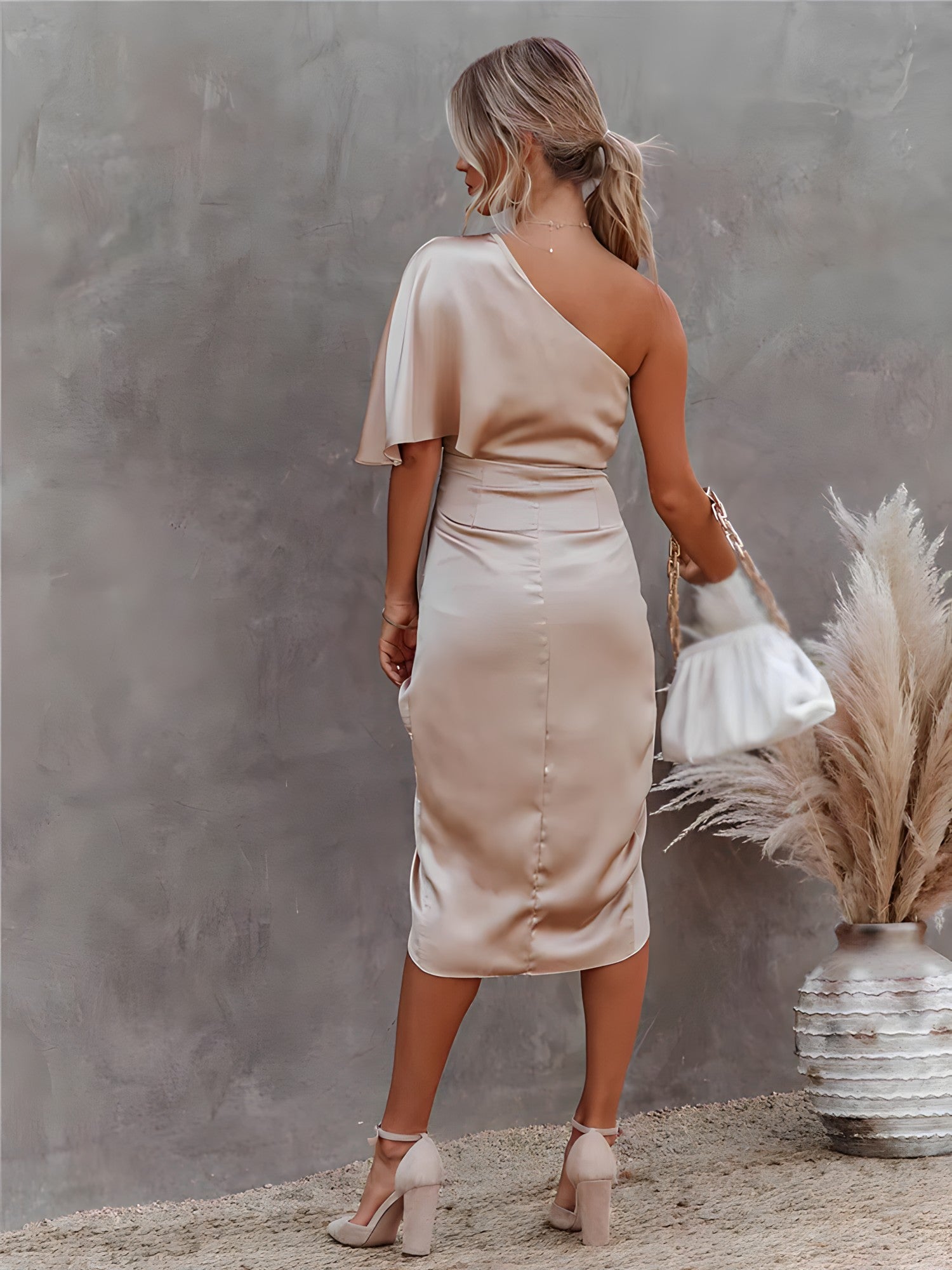 Valentina | Elegant Evening Dress in Silk