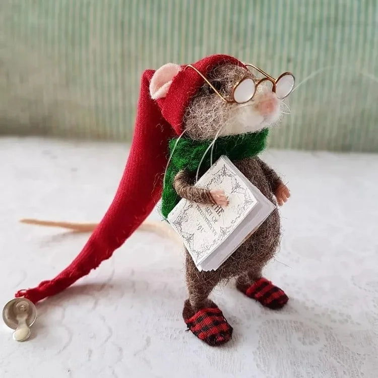WhiskerWool™ – Handcrafted, Needle-Felted Mouse