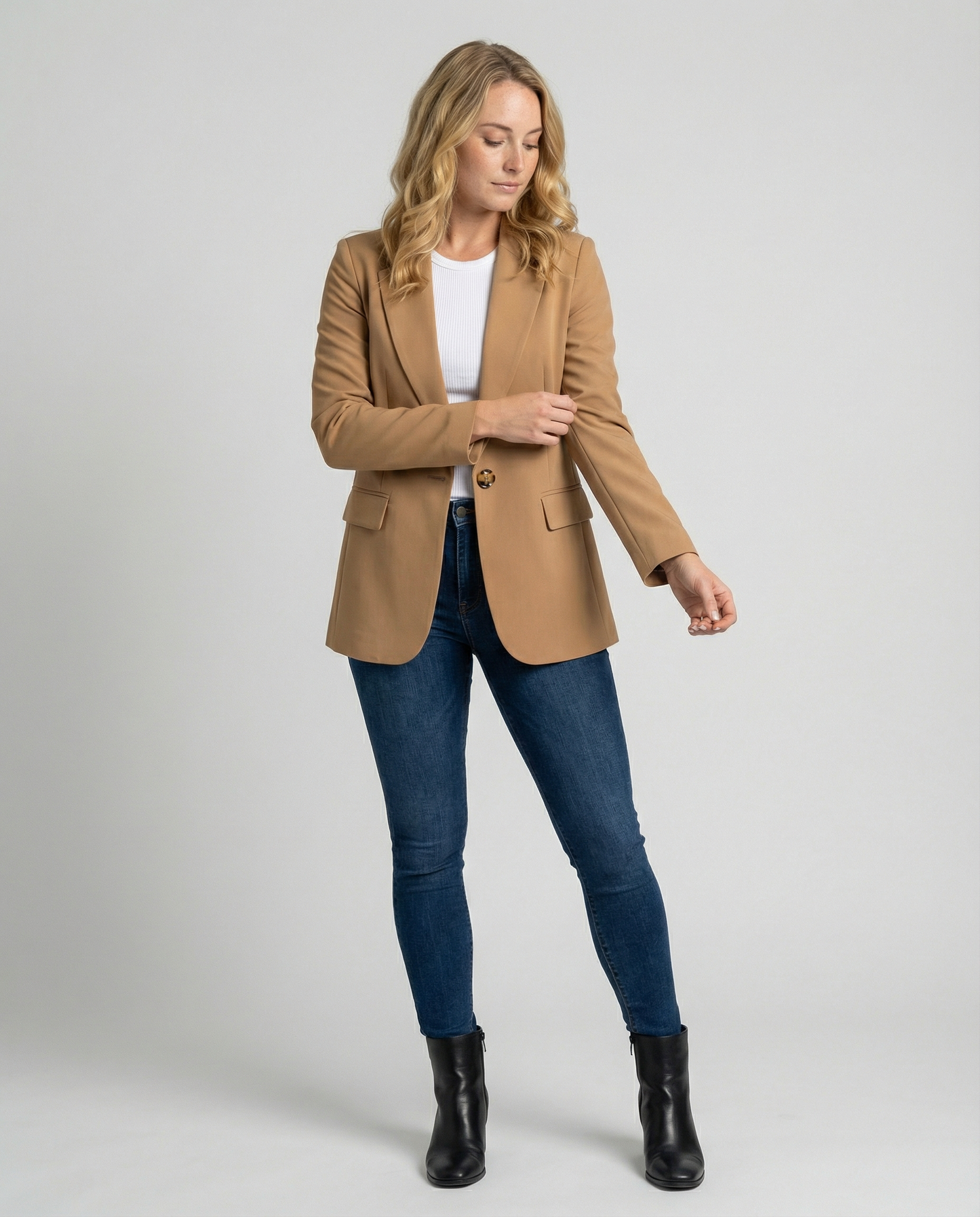 Women's Elegant Blazer with Perfect Fit & Versatile Style | Olvoria Fashion