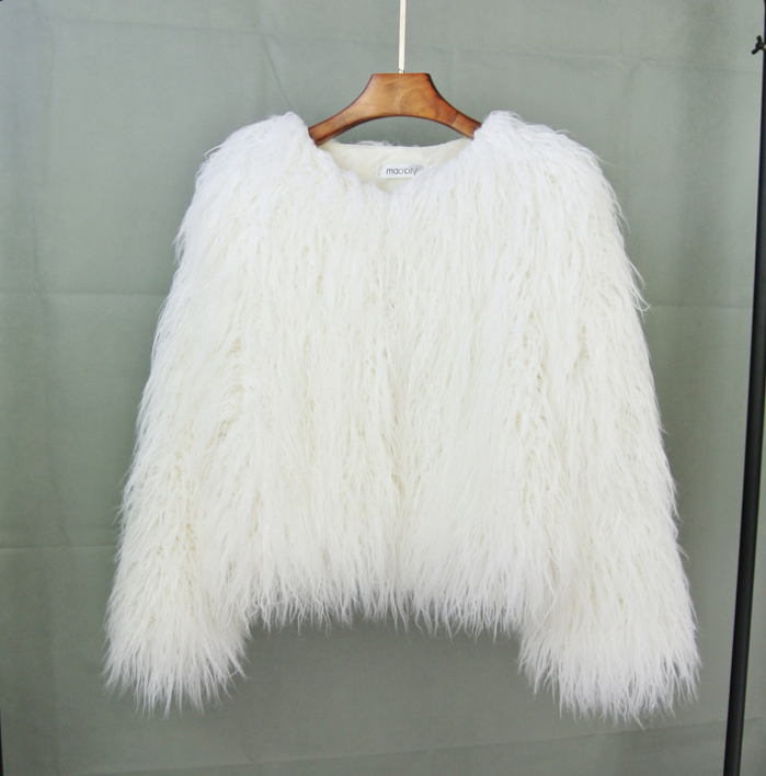 Women's Faux Fur Coat with Long Sleeves