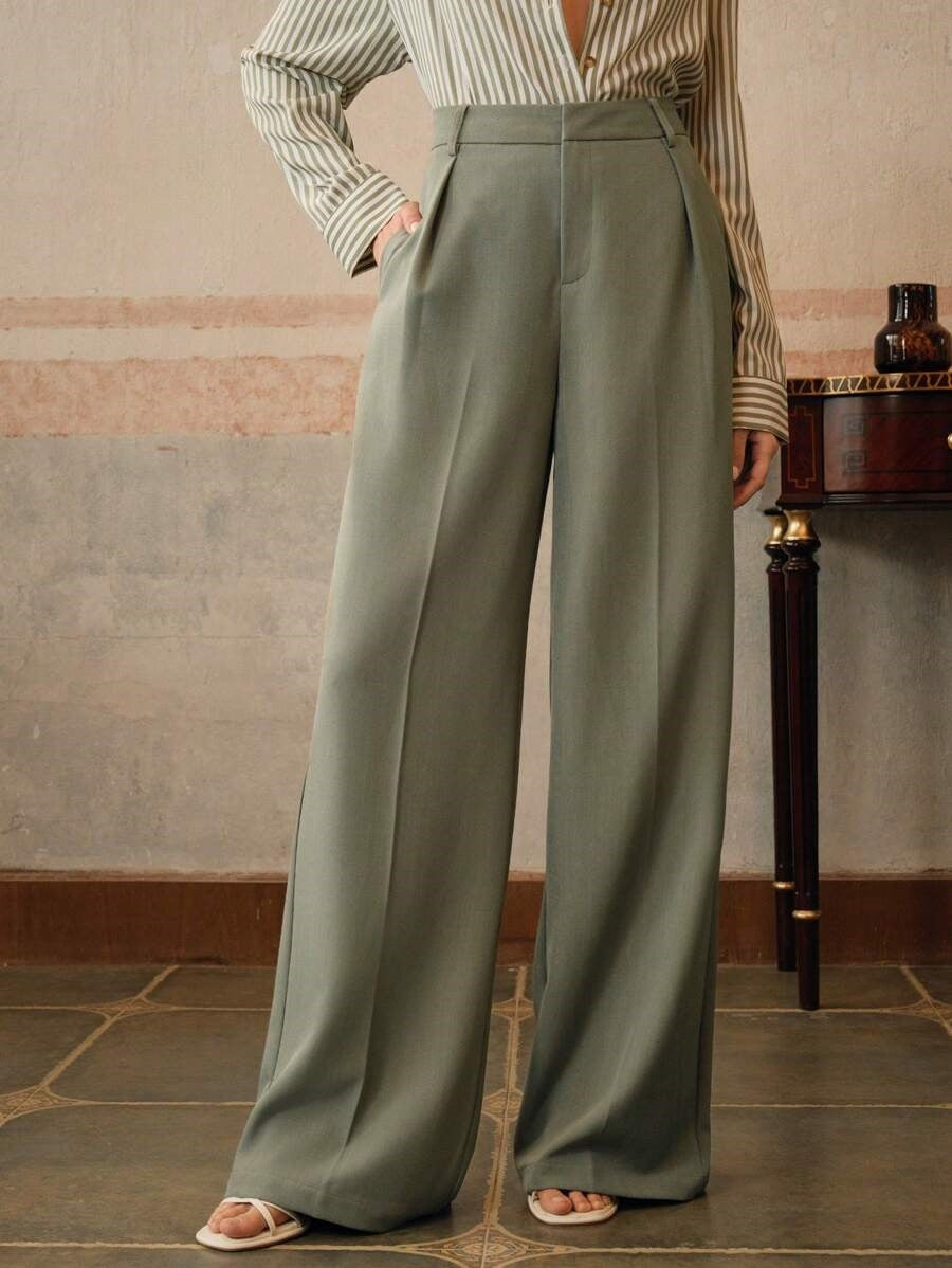 Women's Wide-Leg Trousers with High-Waist Pleats for a Professional Look