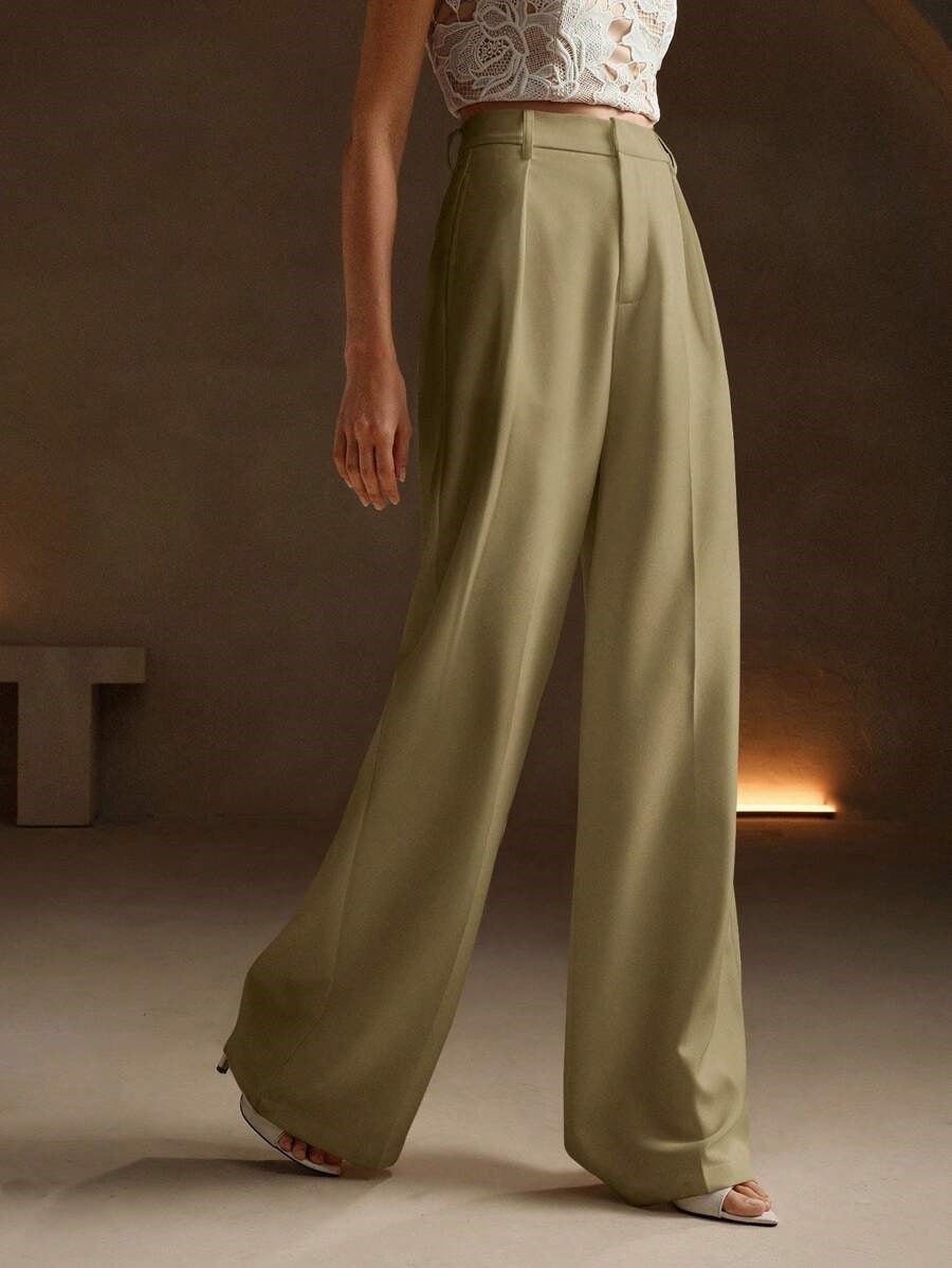 Women's Wide-Leg Trousers with High-Waist Pleats for a Professional Look