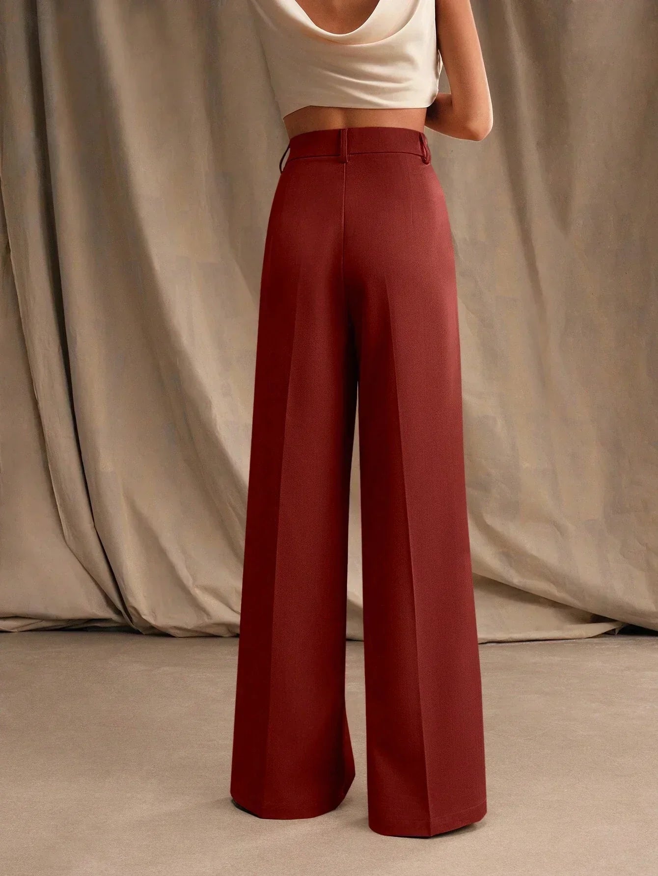 Women's Wide-Leg Trousers with High-Waist Pleats for a Professional Look